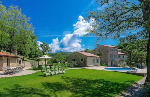 Krasica Villa | Wonderful private villa with private pool, WIFI, A/C, TV, patio, pets allowed and panoramic view
