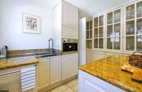 La Croix-Valmer Villa | Wonderful property for 10 persons with small sea view and adorable decoration