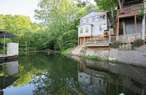 Rocky Mount House | Wonderful Remote Lake Cabin! Fish from Deck & Dock