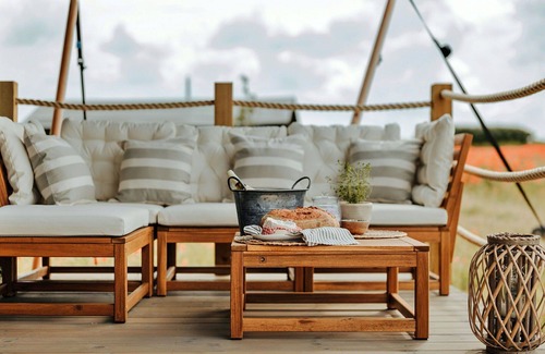 Little Walsingham House | Wonderful villa for 3 guests with pets allowed