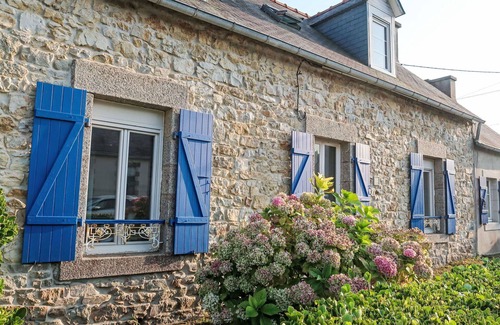 Camaret-sur-Mer House | Wonderful villa for 5 guests with TV and terrace