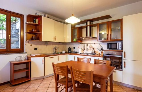 Arizzano House | Wonderful villa for 5 people with WIFI, TV and balcony