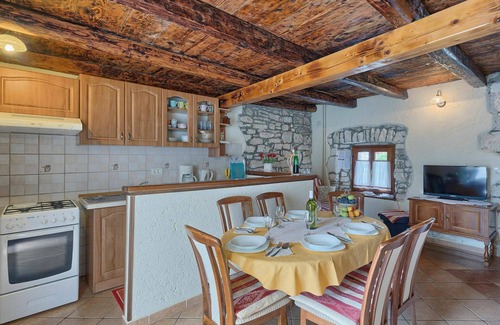 Muzini House | Wonderful villa for 5 people with WIFI, private pool, A/C, TV, terrace, pets allowed and parking