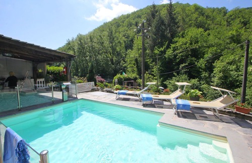 San Rocco in Turrite House | Wonderful villa for 6 people with WIFI, private pool, TV and pets allowed