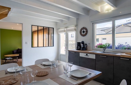 Guisseny House | Wonderful villa for 5 people with WIFI, TV, terrace, pets allowed and parking
