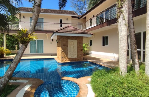 Khuekkhak Villa | Wonderful Villa with Private Pool, Best Location! Walk to beach, restaurants etc