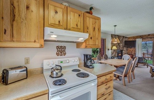 Clark Cabin | Wood Duck - Quiet retreat tucked away on the river