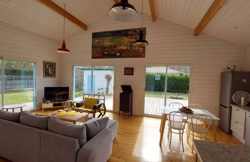 Lege-Cap-Ferret House | Wood-frame house.