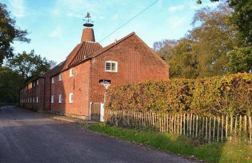 Irstead House | Woodbine Cottage