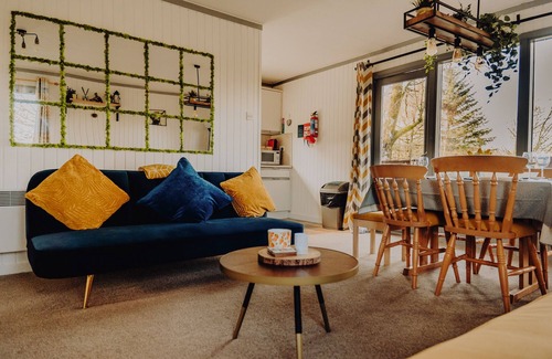 Kilmun Cabin | Wooden Cosy Retreat