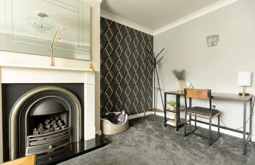 Harrogate House | WOODFIELD ROAD - Two bed in Harrogate with cosy living room fire.