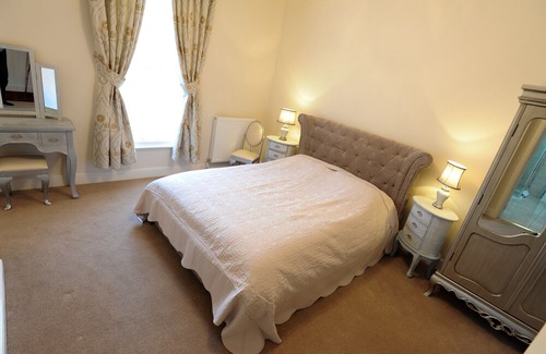 Woodhall Spa House | Woodhall Spa Manor - Stylish Secret Escape