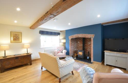 Saxmundham House | Woodland Cottage, Great Glemham