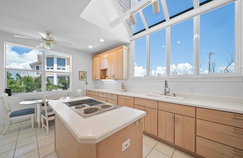 Woodrings House | Woodring Bayhouse: Private Luxury Bayfront Home!