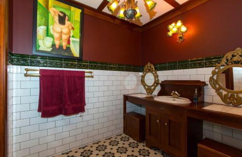 Lower Hutt Villa | Woodroyd Estate holiday sanctuary