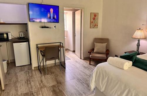 Middelburg Bed & Breakfast | WOODS GUEST HOUSE