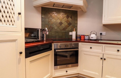 Malham Cottage | WOODSIDE COTTAGE, pet friendly, luxury holiday cottage in Malham