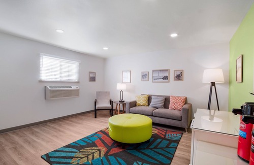 Nashville Hotel | WoodSpring Suites Nashville Airport