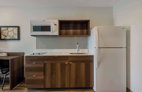 Roanoke Hotel | WoodSpring Suites Roanoke