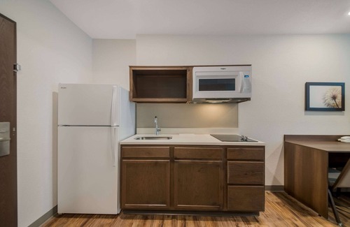 Wesley Chapel Hotel | WoodSpring Suites Wesley Chapel-Tampa