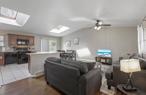 Columbus House | Woodward Park Charmer - 2 Ba 5 Bed - Fenced yard