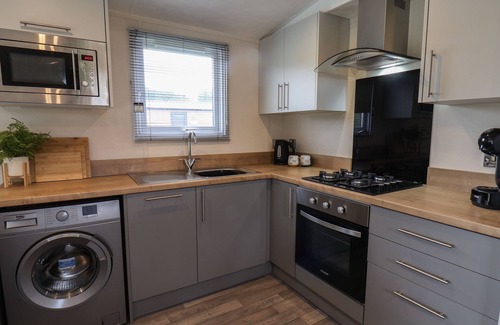 Flamborough Cottage | WOODY RAY, pet friendly, character holiday cottage in Bridlington