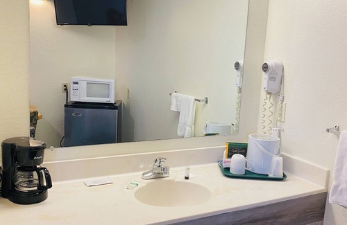 Caro Hotel | Woodyzzz Motel