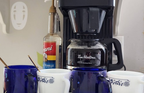 Gimli House | Work & Play in Gimli – Office space, Fibre Internet, Full Kitchen, Lake Walks