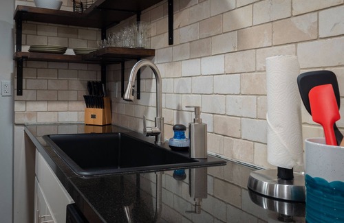 East Millcreek House | Work & Ski in SLC — Cozy, renovated home w/in-unit laundry