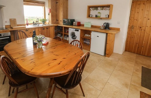 Goodwick Cottage | WORKSHOP, pet friendly, with open fire in Goodwick