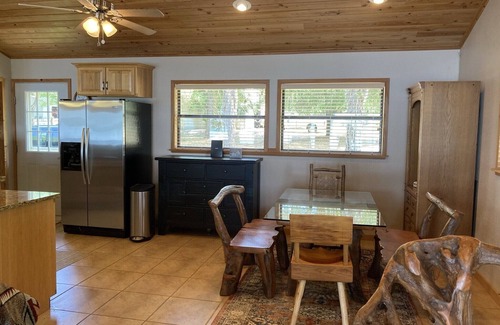 Salt Springs Cabin | Wow! Spectacular Lakefront Cabin with Hot Tub and Kayaks!