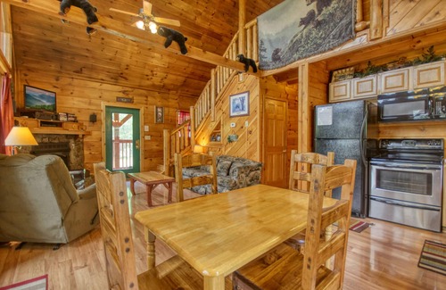 Caton Cabin | Wow! What A Cabin! Get Ready to Be "Wowed" by the Smokies!