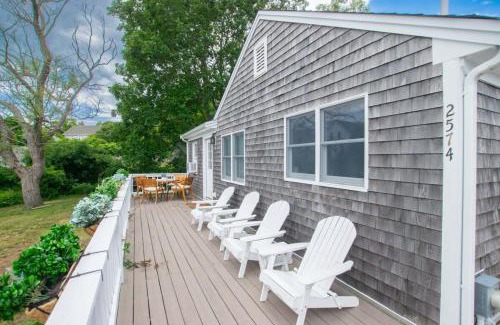 South Chatham House | Wrap-Around Porch Mins to Beach