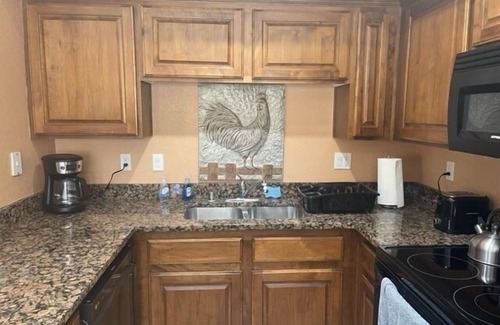 Mesquite Condo | Wright Time by Mesquite Vacation Rentals near Wolf Creek Golf Course with $510 in free daily activities