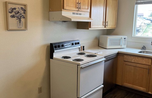 Pullman Apartment | WSU HomeBase - Where Comfort Meets Convenience 3 Minutes from Pullman Airport