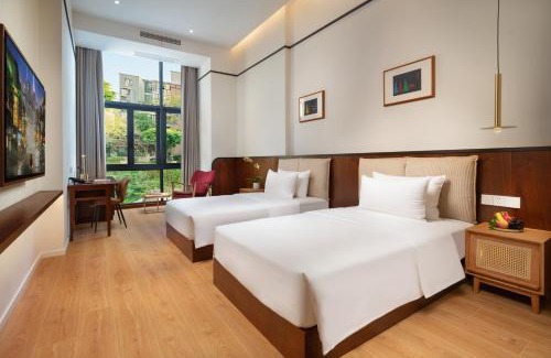 Chongqing Hotel | Wuyu Hotel, Smart Park & Happy Valley Jinshansi Metro