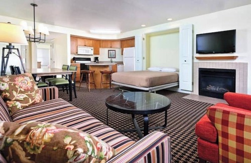 Altaville Condo | Wyndham Angels Camp 2 Bedroom with Kitchen