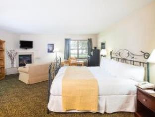 Galena Hotel | Wyndham Garden Galena Hotel & Day Spa