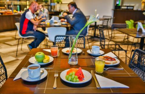Jardim Botanico Hotel | Wyndham Garden Ribeirão Preto Convention