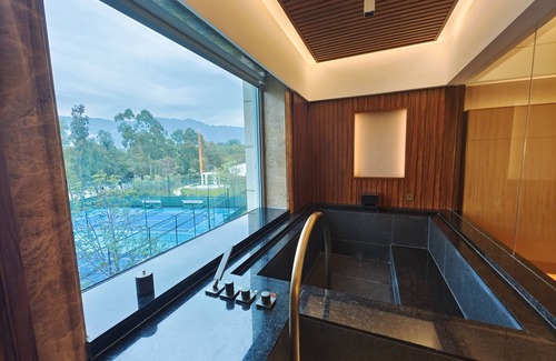 Duanzhou Qu Hotel | Wyndham Grand Zhaoqing Downtown