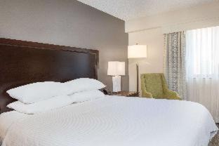 Center City East Hotel | Wyndham Philadelphia-Historic District