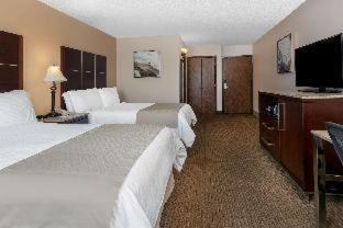 North Little Rock Hotel | Wyndham Riverfront Hotel