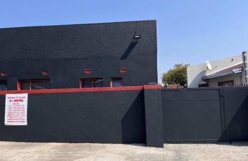 Polokwane Apartment | X-Motel Seshego