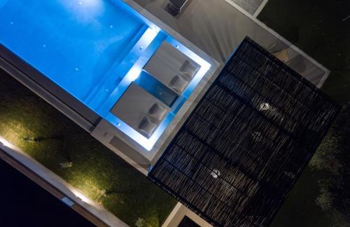 Gaitanion Villa | Xenia, Relaxing Pool Villa