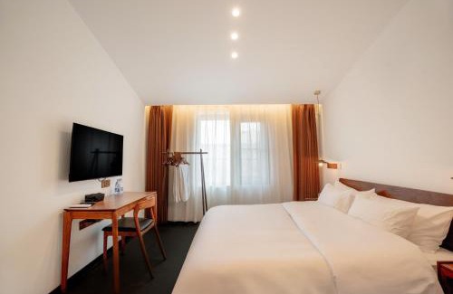 Suzhou Old Town Hotel | Xingle Hotel-Suzhou Guanqian Street Pingjiang Road