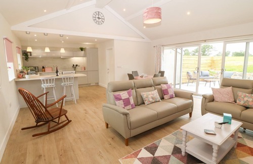 Dinas Cottage | Y BEUDY, family friendly, character holiday cottage in Caernarfon