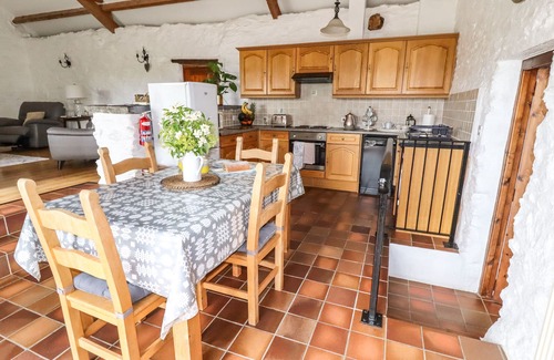 Betws-Y-Coed Cottage | Y BWTHYN, family friendly, luxury holiday cottage in Ysbyty Ifan