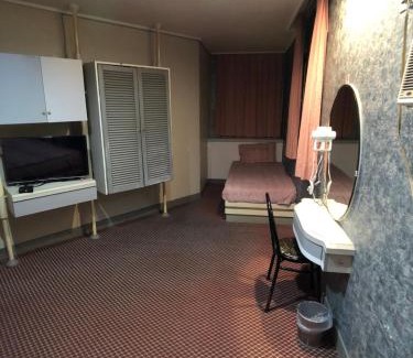 Jiaoxi Hotel | Ya Shi Deng Hotel