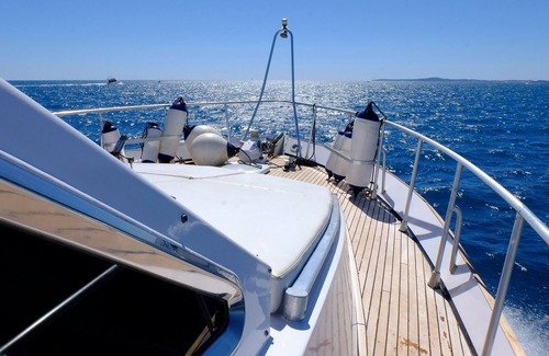Saint-Tropez City Centre Boat Rental | Yacht Charter Saint Tropez
