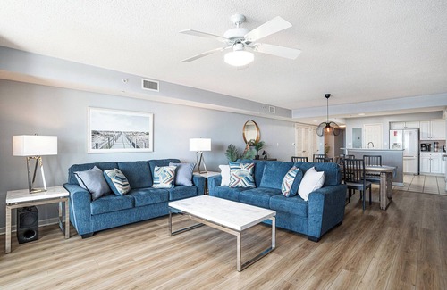 North Myrtle Beach Villa | Yacht Club Villas #2-902 Beautifully Decorated & Updated With Water Views!